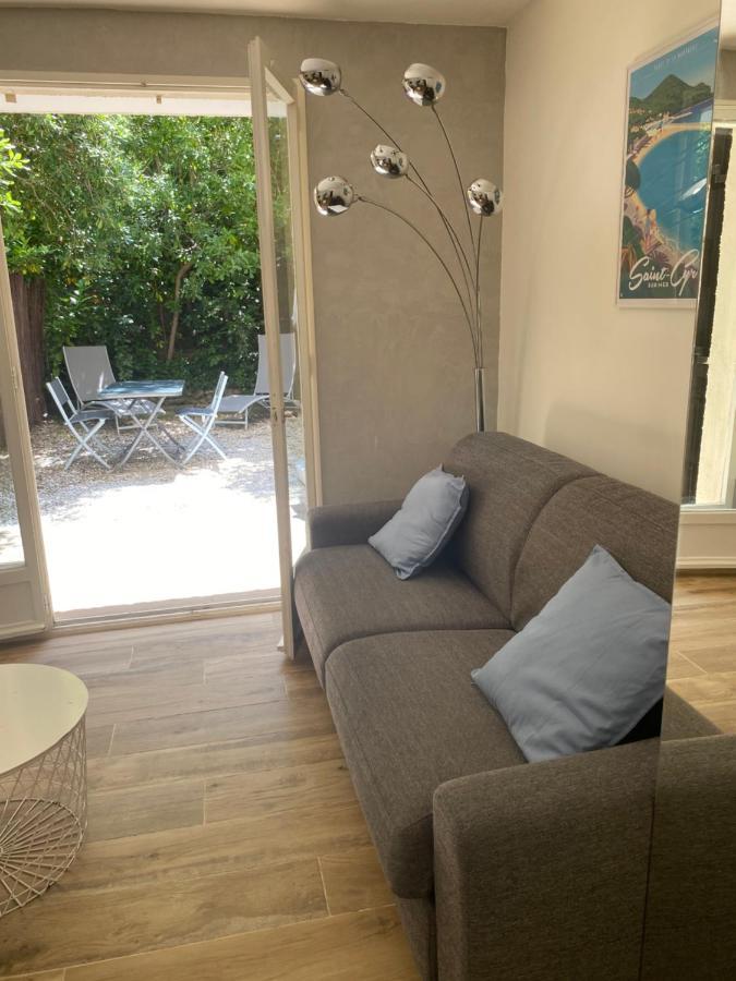 Little Garden Apartment Saint-Cyr-sur-Mer Luaran gambar